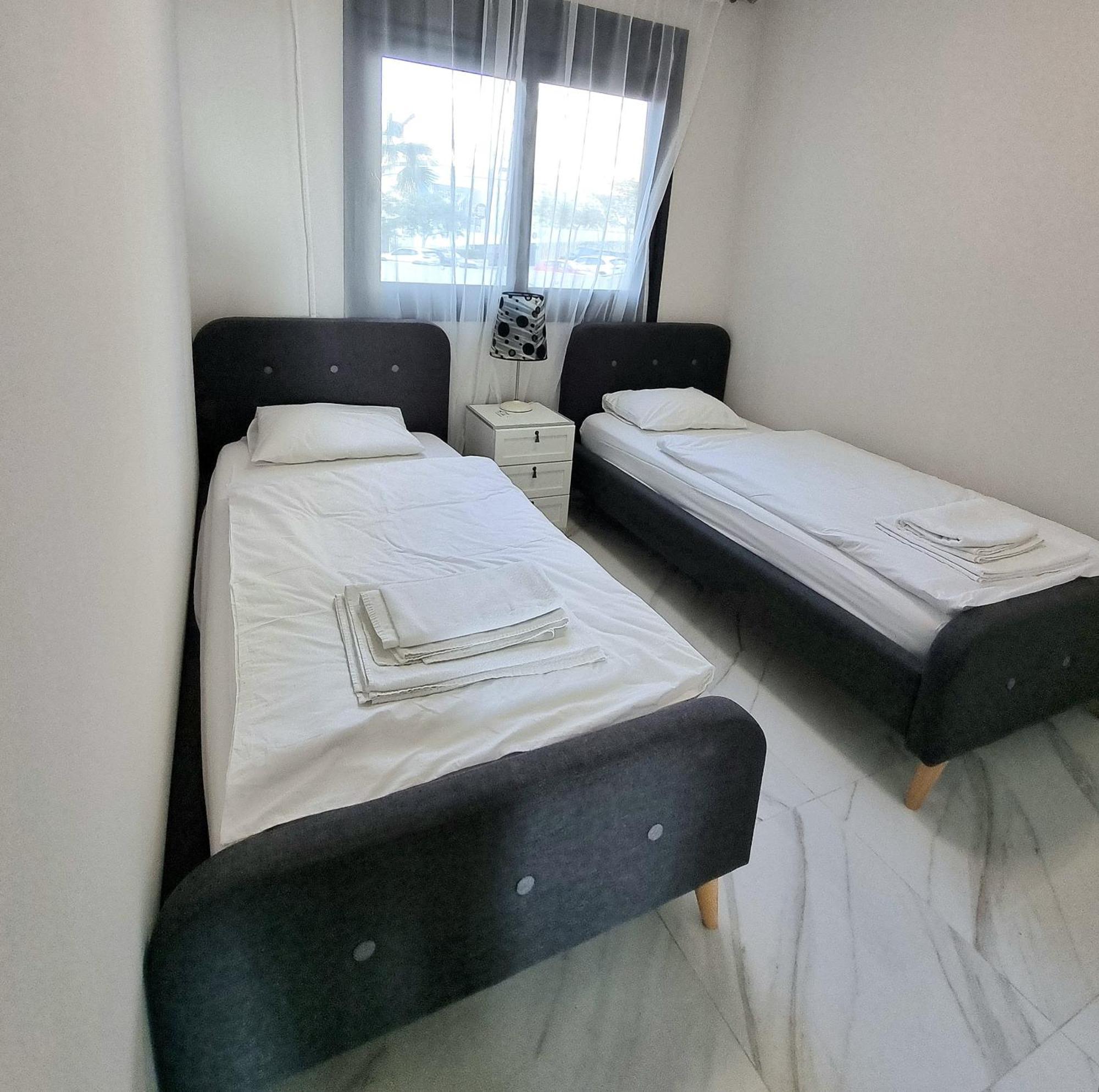 Sunset Drive Apartments 베니돔 외부 사진